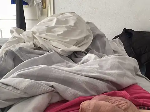 Bossinmidd12 online show from November 18, 2025, 11:58 am