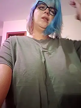 Escarlate4you  online show from May 16, 2026, 8:44 am