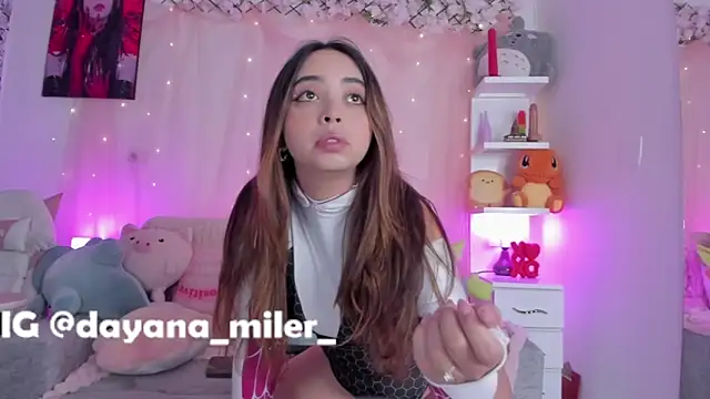 Snapshot of _dayana_miler chatting on September 9, 2025, 11:26 pm dayana miler online show from September 9, 2025, 11:26 pm