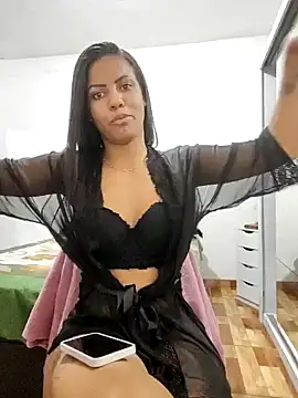 Snapshot of Bella_Anjoss chatting on December 27, 2024, 1:11 am Bella Anjoss online show from December 27, 2024, 1:11 am