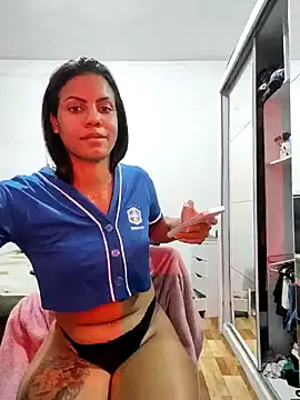 Snapshot of Bella_Anjoss chatting on December 29, 2024, 4:59 am Bella Anjoss online show from December 29, 2024, 4:59 am