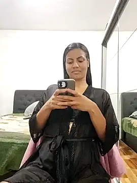 Snapshot of Bella_Anjoss chatting on January 8, 2025, 12:17 am Bella Anjoss online show from January 8, 2025, 12:17 am