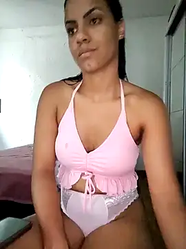 Snapshot of Bella_Anjoss chatting on January 16, 2025, 9:48 am Bella Anjoss online show from January 16, 2025, 9:48 am