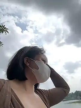 May-Squirt online show from December 23, 2025, 6:22 am