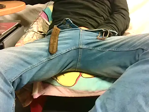 Giulio35 Pika online show from November 6, 2025, 5:41 am