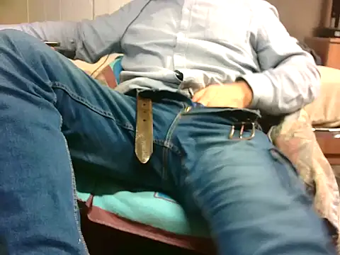 Snapshot of Giulio35_Pika chatting on February 13, 2026, 6:15 pm Giulio35 Pika online show from February 13, 2026, 6:15 pm