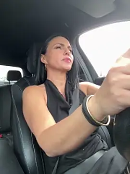 KimKelly13 online show from April 13, 2026, 11:37 am