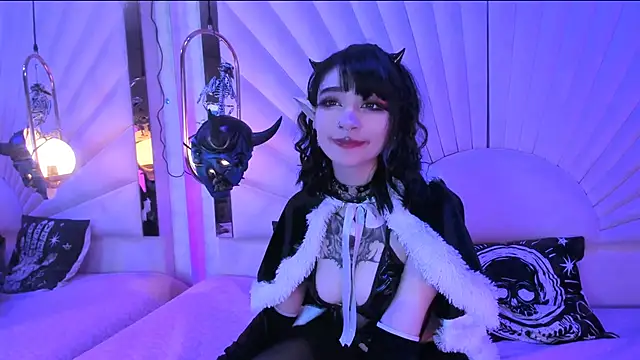 zephirahabney online show from December 22, 2024, 4:27 pm