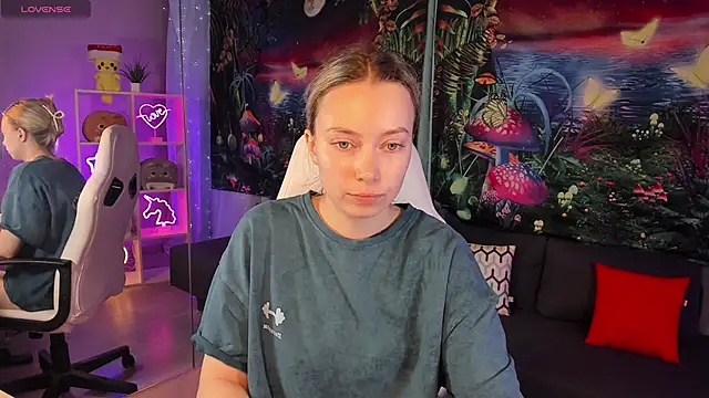 TiffanyBatson online show from February 12, 2025, 8:27 am