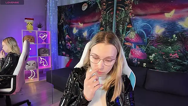 TiffanyBatson online show from February 23, 2025, 12:27 pm