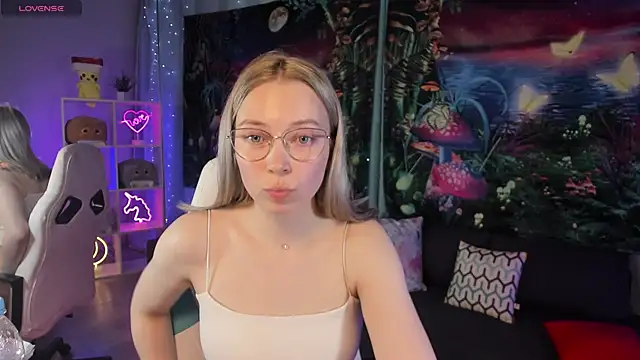 TiffanyBatson online show from March 4, 2025, 7:30 am