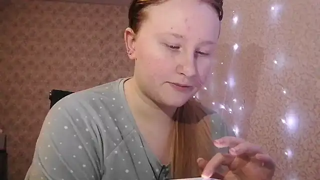 Snapshot of Anika_Lipps chatting on February 25, 2025, 6:31 pm Anika Lipps online show from February 25, 2025, 6:31 pm