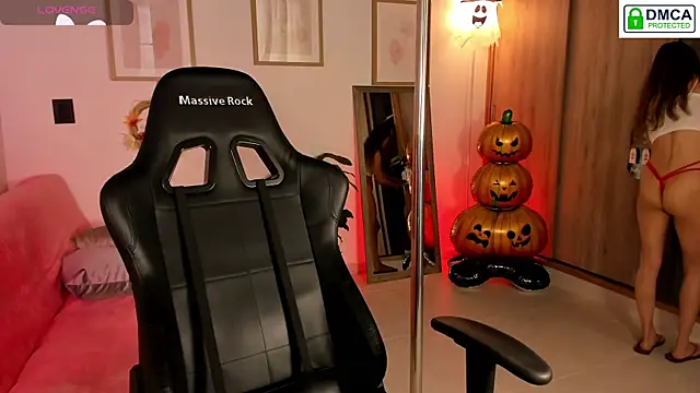 Lilabril online show from October 9, 2025, 2:59 pm