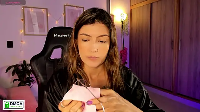 Snapshot of Lilabril chatting on March 10, 2026, 2:33 pm Lilabril online show from March 10, 2026, 2:33 pm