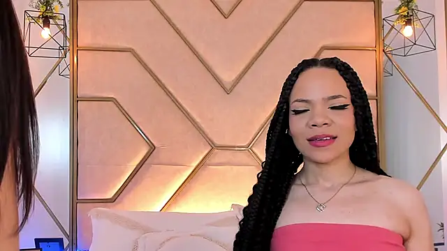 siara and zoe online show from March 6, 2025, 10:04 pm