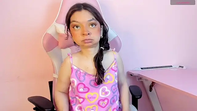 CharlotteMuller online show from October 28, 2025, 7:27 pm