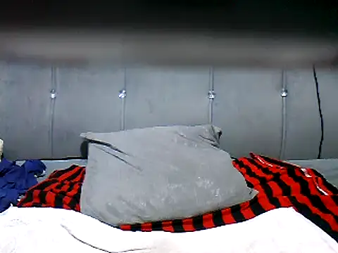 cutey-smile online show from March 14, 2025, 12:32 am