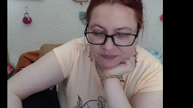 PlayfullMature online show from November 12, 2025, 4:07 pm