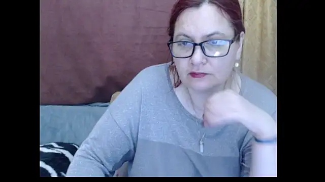 Snapshot of PlayfullMature chatting on May 5, 2026, 8:50 pm PlayfullMature online show from May 5, 2026, 8:50 pm