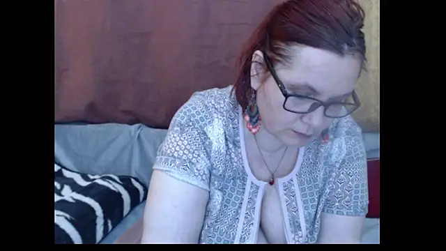 Snapshot of PlayfullMature chatting on May 17, 2026, 12:34 pm PlayfullMature online show from May 17, 2026, 12:34 pm