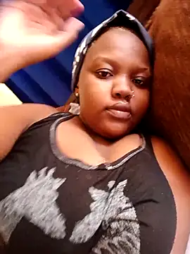 queennapal online show from February 21, 2026, 9:54 am