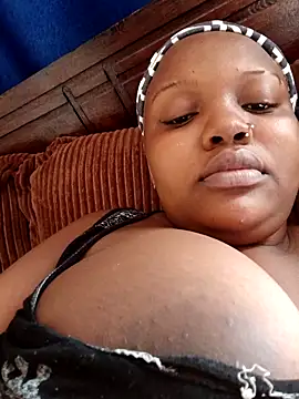 Snapshot of queennapal chatting on March 18, 2026, 5:21 am queennapal online show from March 18, 2026, 5:21 am