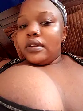 Snapshot of queennapal chatting on March 22, 2026, 10:29 am queennapal online show from March 22, 2026, 10:29 am