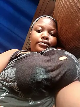 Snapshot of queennapal chatting on April 1, 2026, 4:46 am queennapal online show from April 1, 2026, 4:46 am