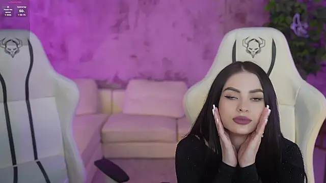 Snapshot of Tina_Breeze chatting on February 6, 2025, 1:54 pm Tina Breeze online show from February 6, 2025, 1:54 pm