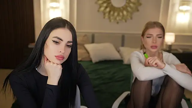 Snapshot of Tina_Breeze chatting on February 24, 2026, 8:45 am Tina Breeze online show from February 24, 2026, 8:45 am