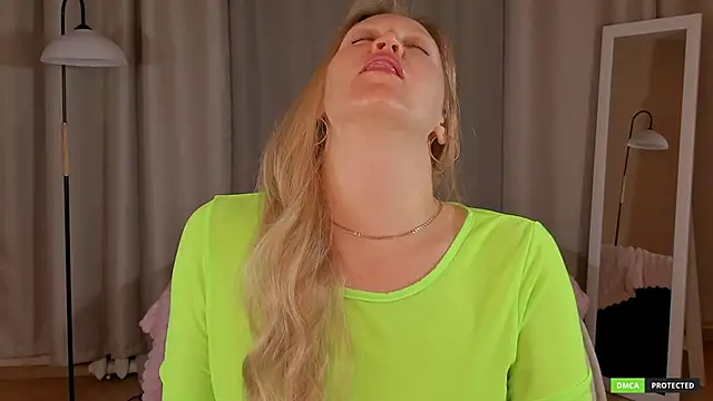 Snapshot of sugamomy chatting on November 26, 2025, 12:44 am sugamomy online show from November 26, 2025, 12:44 am