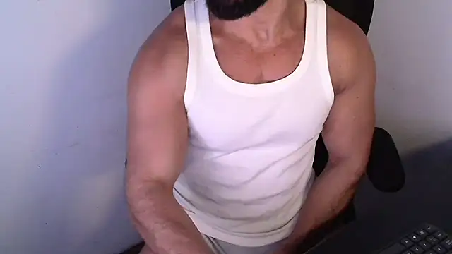 Snapshot of TopDaddy23 chatting on June 28, 2026, 12:27 am TopDaddy23 online show from June 28, 2026, 12:27 am