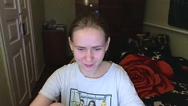 Riley Roo online show from December 13, 2024, 9:52 pm