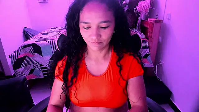 Snapshot of rayza_mature_154 chatting on November 9, 2025, 2:04 pm rayza mature 154 online show from November 9, 2025, 2:04 pm