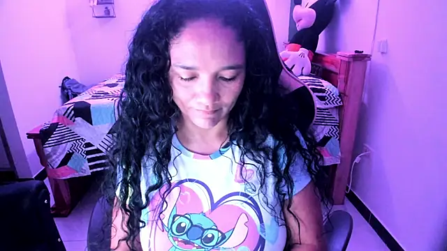 Snapshot of rayza_mature_154 chatting on November 11, 2025, 2:28 pm rayza mature 154 online show from November 11, 2025, 2:28 pm