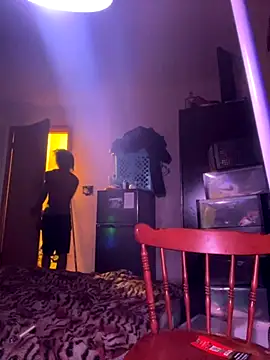 lolalaii online show from October 8, 2025, 1:25 am