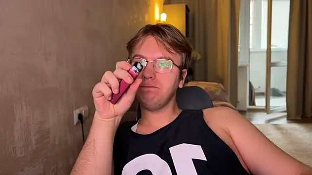 Snapshot of kiopiggy chatting on November 13, 2025, 11:31 am kiopiggy online show from November 13, 2025, 11:31 am