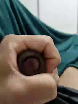 Montuni6 online show from March 18, 2025, 12:03 pm