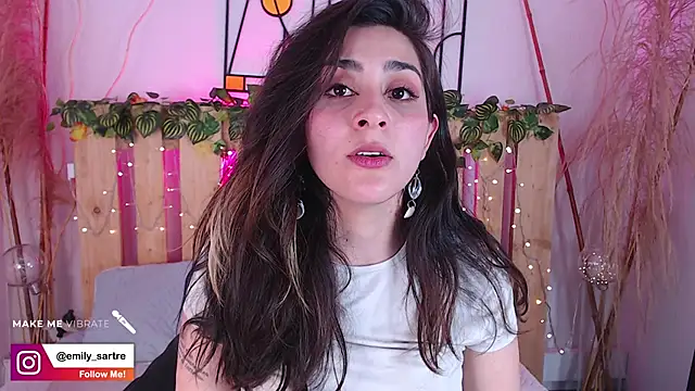 Snapshot of emily_amaya chatting on December 21, 2024, 6:52 am emily amaya online show from December 21, 2024, 6:52 am