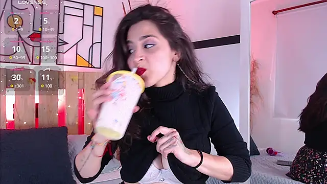 Snapshot of emily_amaya chatting on March 13, 2025, 8:43 pm emily amaya online show from March 13, 2025, 8:43 pm