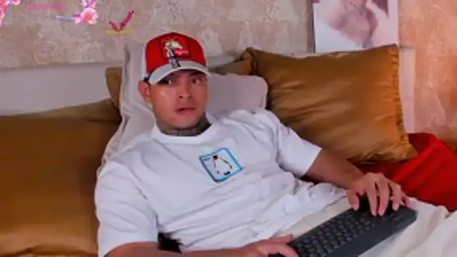 Snapshot of Stiven_collins chatting on February 22, 2026, 8:40 pm Stiven collins online show from February 22, 2026, 8:40 pm