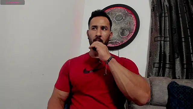 curt xxx online show from May 7, 2026, 2:17 am