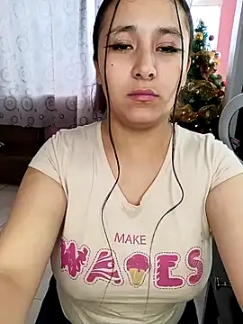 Snapshot of Cute_Penelope chatting on December 17, 2024, 12:11 pm Cute Penelope online show from December 17, 2024, 12:11 pm