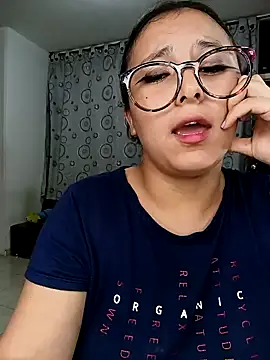 Snapshot of Cute_Penelope chatting on December 28, 2024, 12:26 am Cute Penelope online show from December 28, 2024, 12:26 am