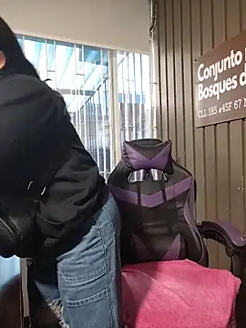 Cute Penelope online show from February 5, 2026, 1:38 pm