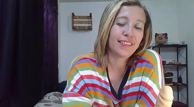 Snapshot of charlott_ponce chatting on December 24, 2024, 5:38 am charlott ponce online show from December 24, 2024, 5:38 am
