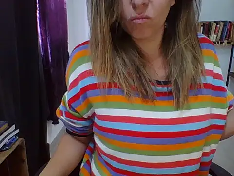 Snapshot of charlott_ponce chatting on November 11, 2025, 7:58 pm charlott ponce online show from November 11, 2025, 7:58 pm