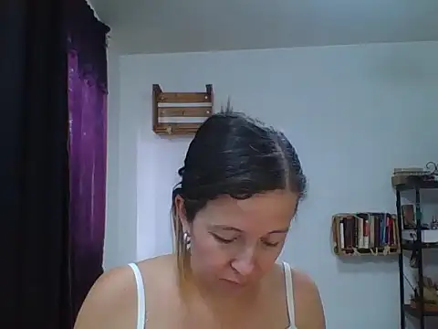 Snapshot of charlott_ponce chatting on November 28, 2025, 6:54 pm charlott ponce online show from November 28, 2025, 6:54 pm