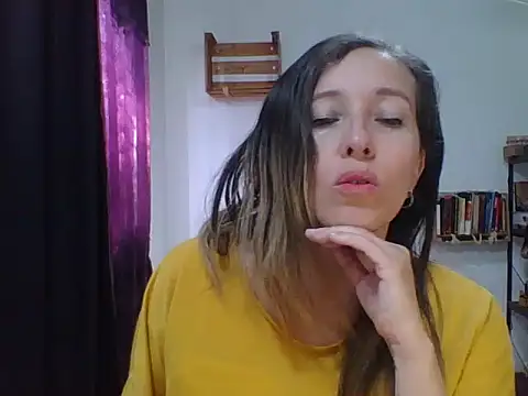 Snapshot of charlott_ponce chatting on November 30, 2025, 7:29 pm charlott ponce online show from November 30, 2025, 7:29 pm