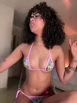 Lianh Benett online show from January 20, 2025, 1:39 am